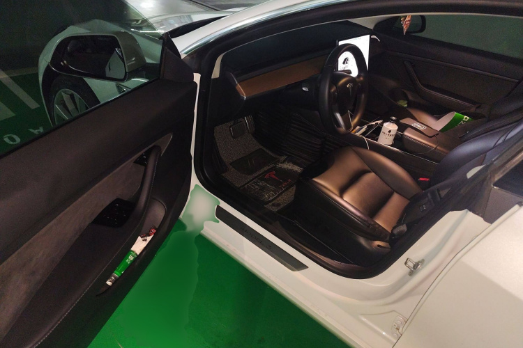 特斯拉 Model 3 2019款 标准续航后驱升级版中控内饰7003