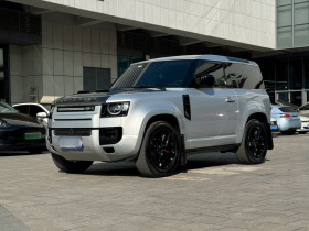 路虎卫士 2023款 改款 90 3.0T P400 XS