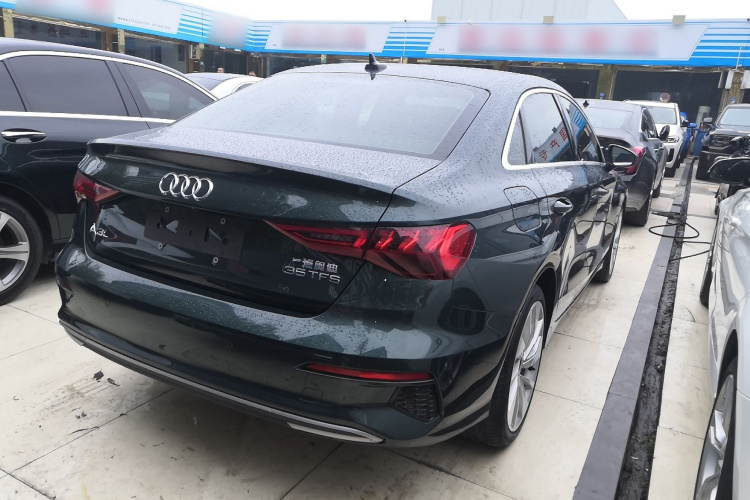 奥迪A3 2022款 A3L Limousine 35 TFSI 时尚致雅型车身外观7