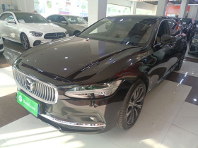 沃尔沃S90 2021款 B5 智逸豪华版