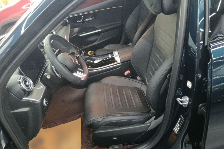 奔驰C级 2023款 改款二 C 260 L 皓夜运动版中控内饰19