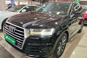 奥迪Q7 2016款 45 TFSI S line尊贵型