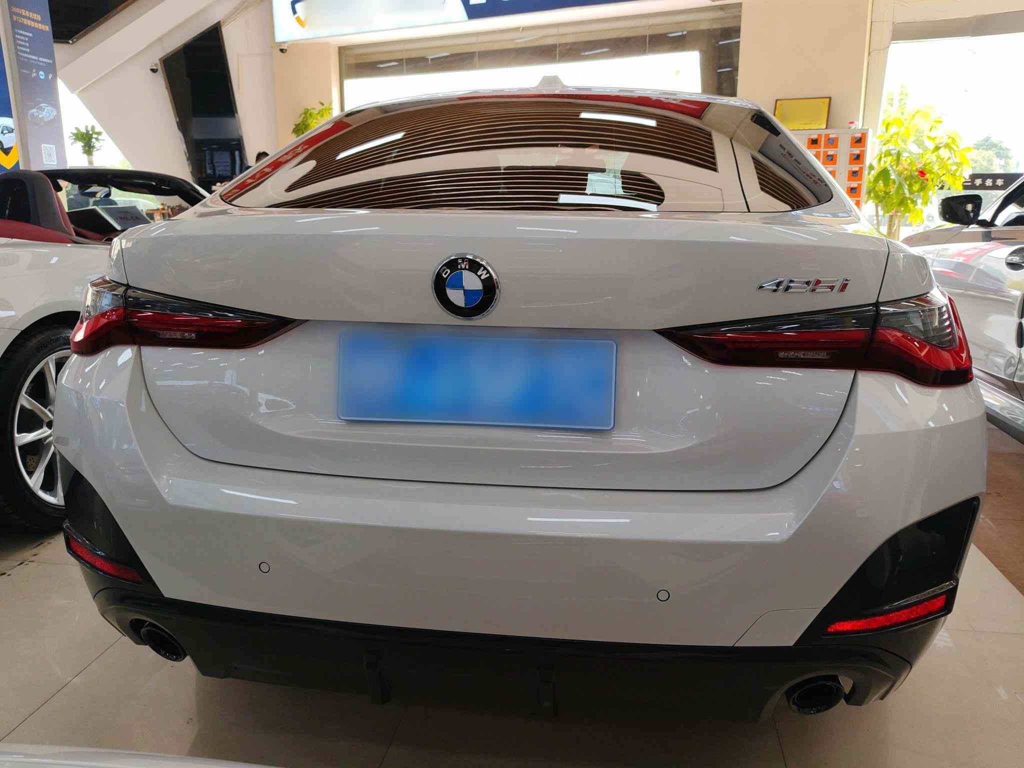 宝马4系 2023款 425i Gran Coupe M运动曜夜套装(4)
