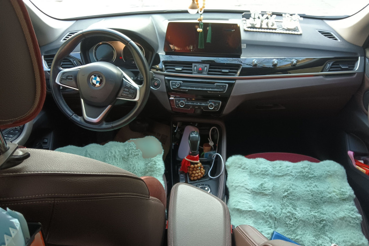 宝马X1新能源 2020款 xDrive30Le 尊享型中控内饰12