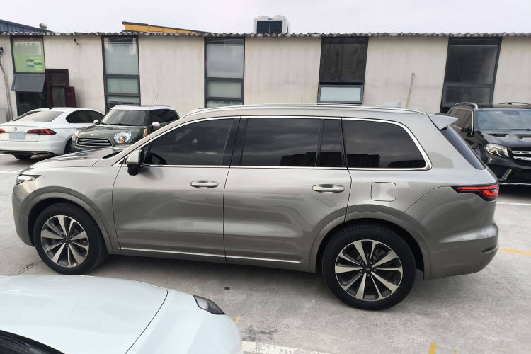 理想汽车 理想ONE 2021款 增程6座版车身外观6003