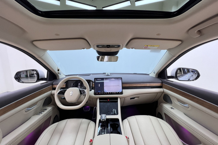 鸿蒙智行 问界M7 2024款 1.5T 智驾四驱Max版 5座中控内饰7010