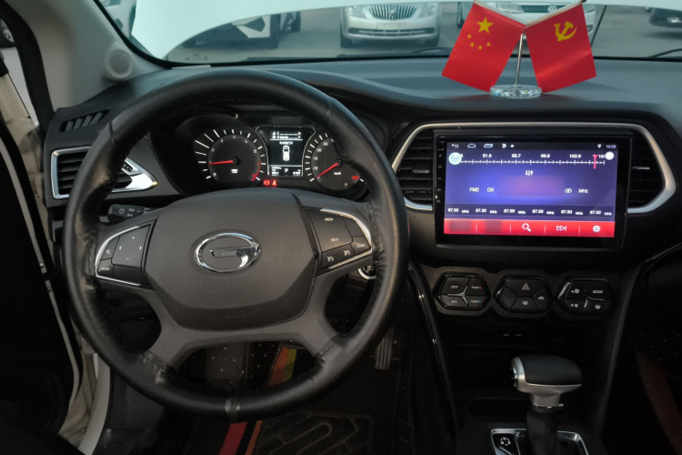 广汽传祺 传祺GS4 2017款 235T 自动两驱精英版中控内饰12