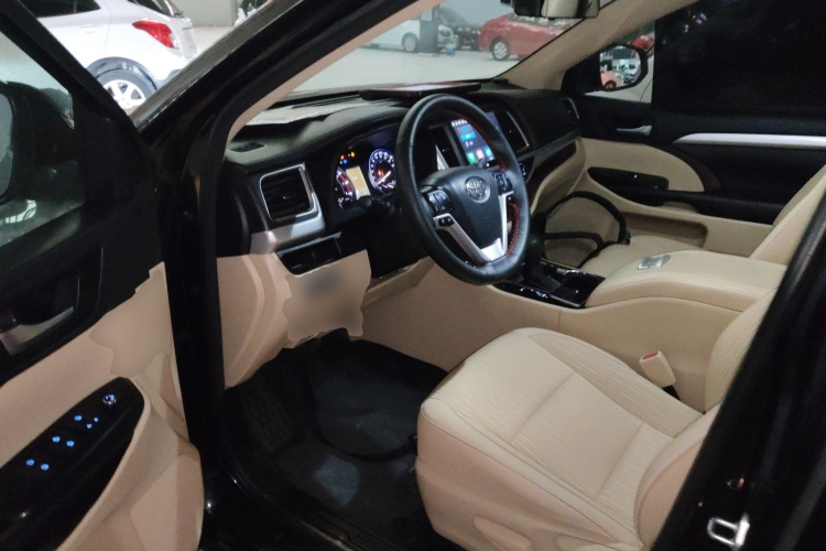 丰田 汉兰达 2015款 2.0T 两驱精英版 5座中控内饰20