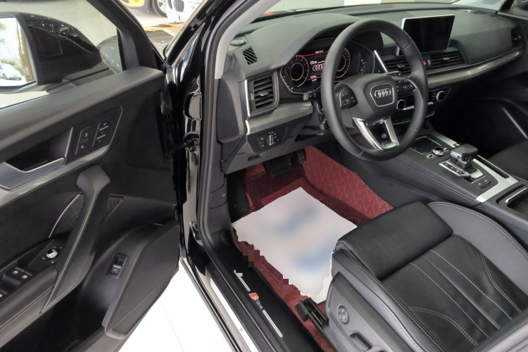 奥迪Q5L 2020款 改款 40 TFSI 荣享时尚型中控内饰20