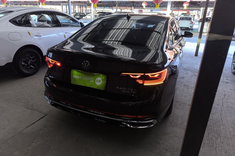 大众 速腾 2023款 300TSI DSG超越版车身外观7