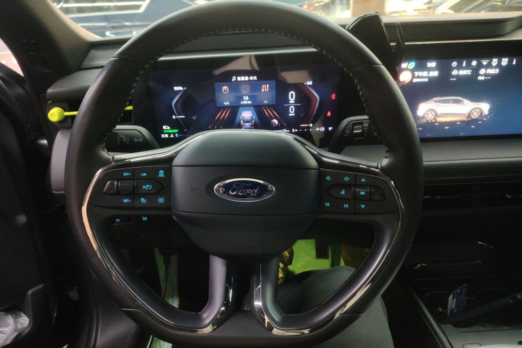 福特 蒙迪欧 2025款 2.0T EcoBoost E 混动 运动版中控内饰13