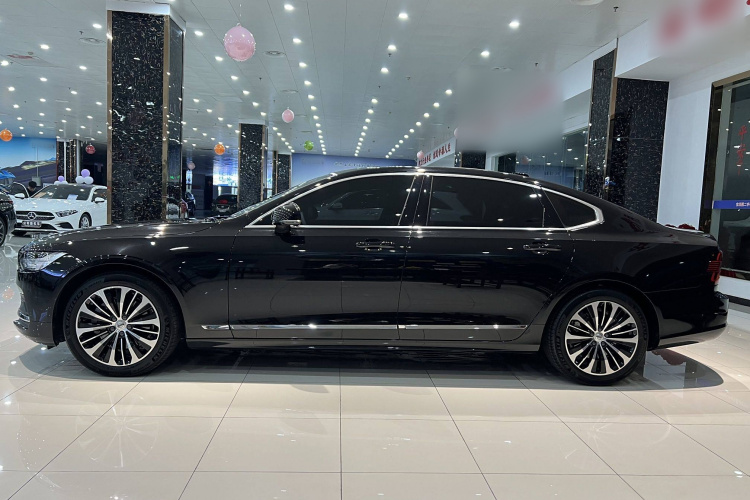 沃尔沃S90 2025款 B5 智逸豪华版车身外观6004