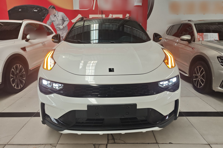 领克01 2023款 1.5TD EM-F PM车身外观2