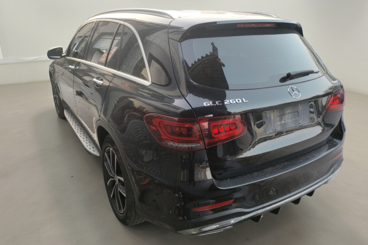奔驰GLC 2022款 改款 GLC 260 L 4MATIC 豪华型车身外观5