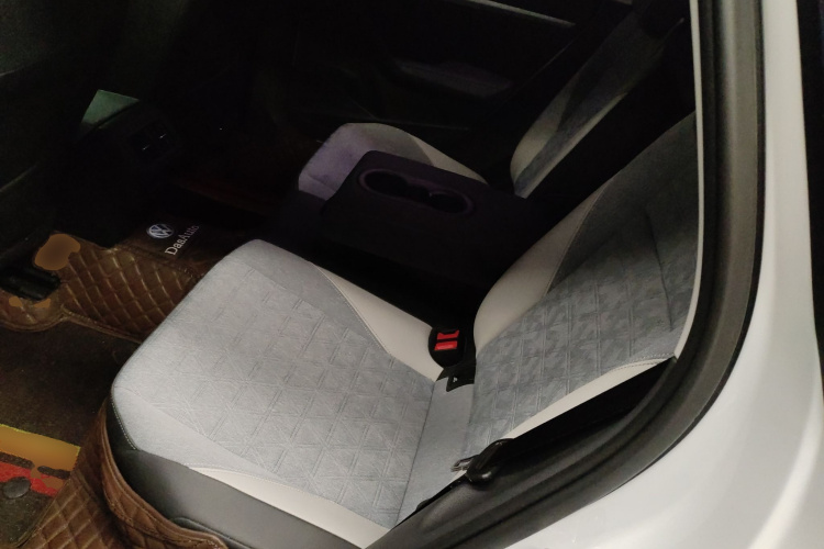 大众 朗逸 2023款 300TSI DSG满逸版中控内饰21