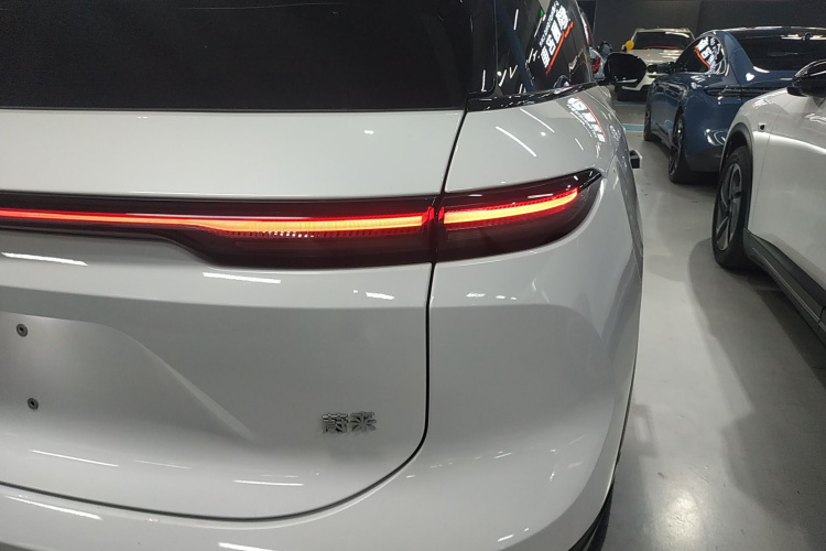 蔚来ES6 2024款 75kWh车身外观6006