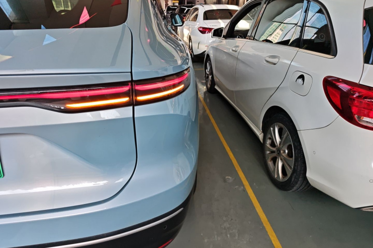 蔚来EC7 2023款 75kWh车身外观6006