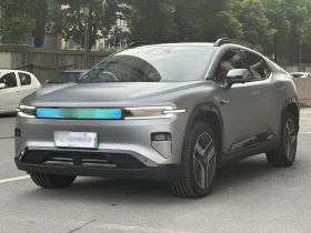 长安启源E07 2025款 纯电 四驱 90kWh Ultra高性能版