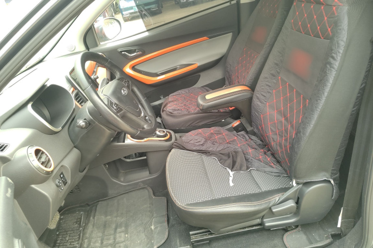 奇瑞 小蚂蚁 2019款 4座智享版 30.6kWh中控内饰19