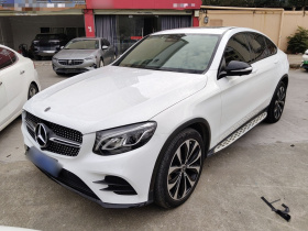 奔驰GLC轿跑 2019款 GLC 260 4MATIC 轿跑SUV