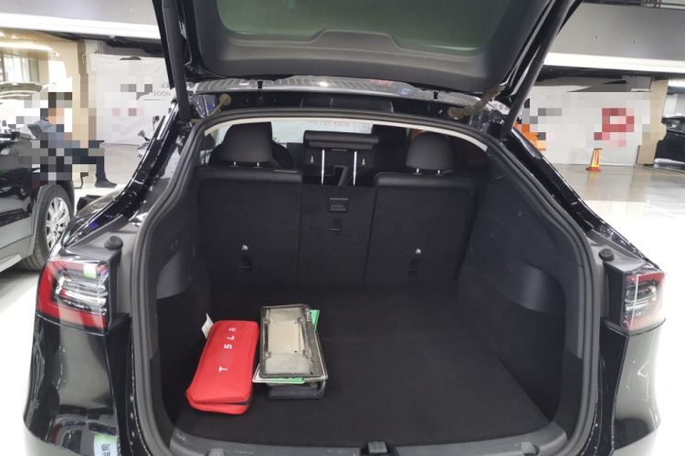 特斯拉 Model Y 2021款 长续航全轮驱动版机舱底盘23