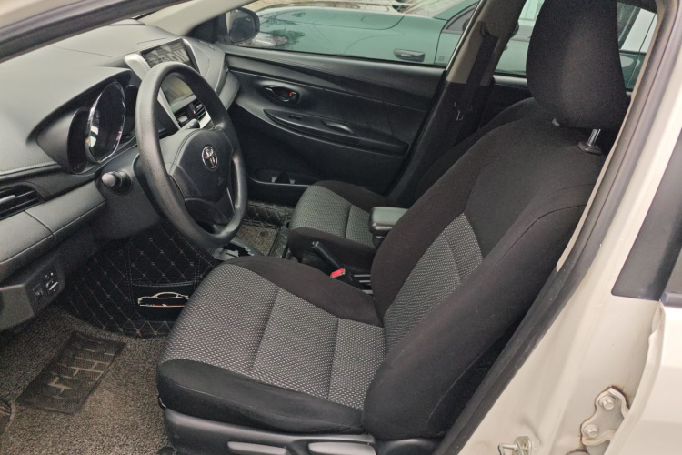 丰田 威驰 2017款 1.5L CVT创行版中控内饰19