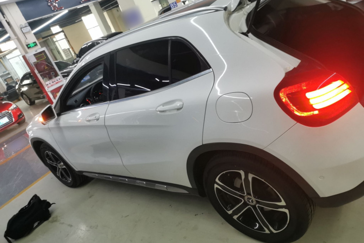 奔驰GLA 2018款 GLA 200 时尚型车身外观6003