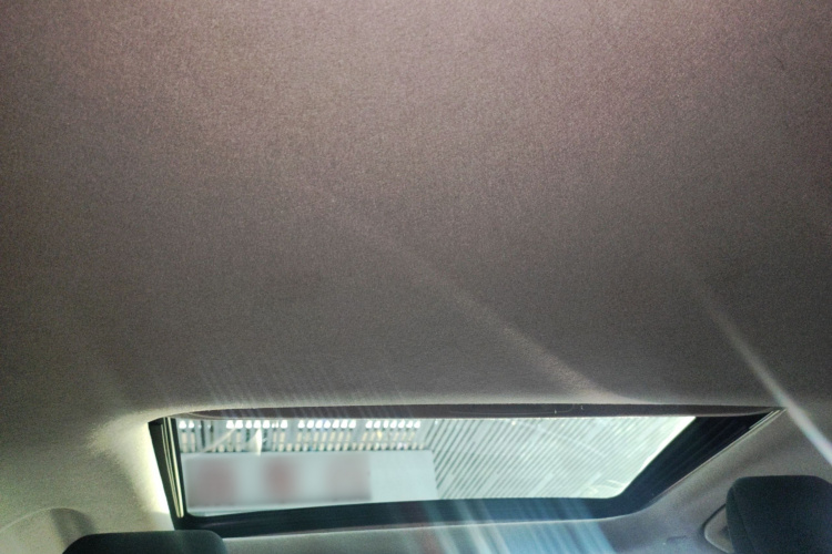 丰田 卡罗拉 2023款 1.8L 智能电混双擎 精英版中控内饰22