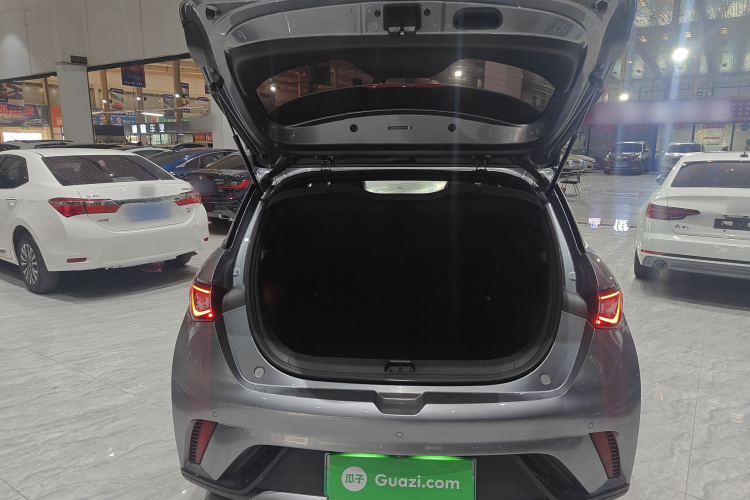 比亚迪 海豚 2023款 420km 时尚版机舱底盘23