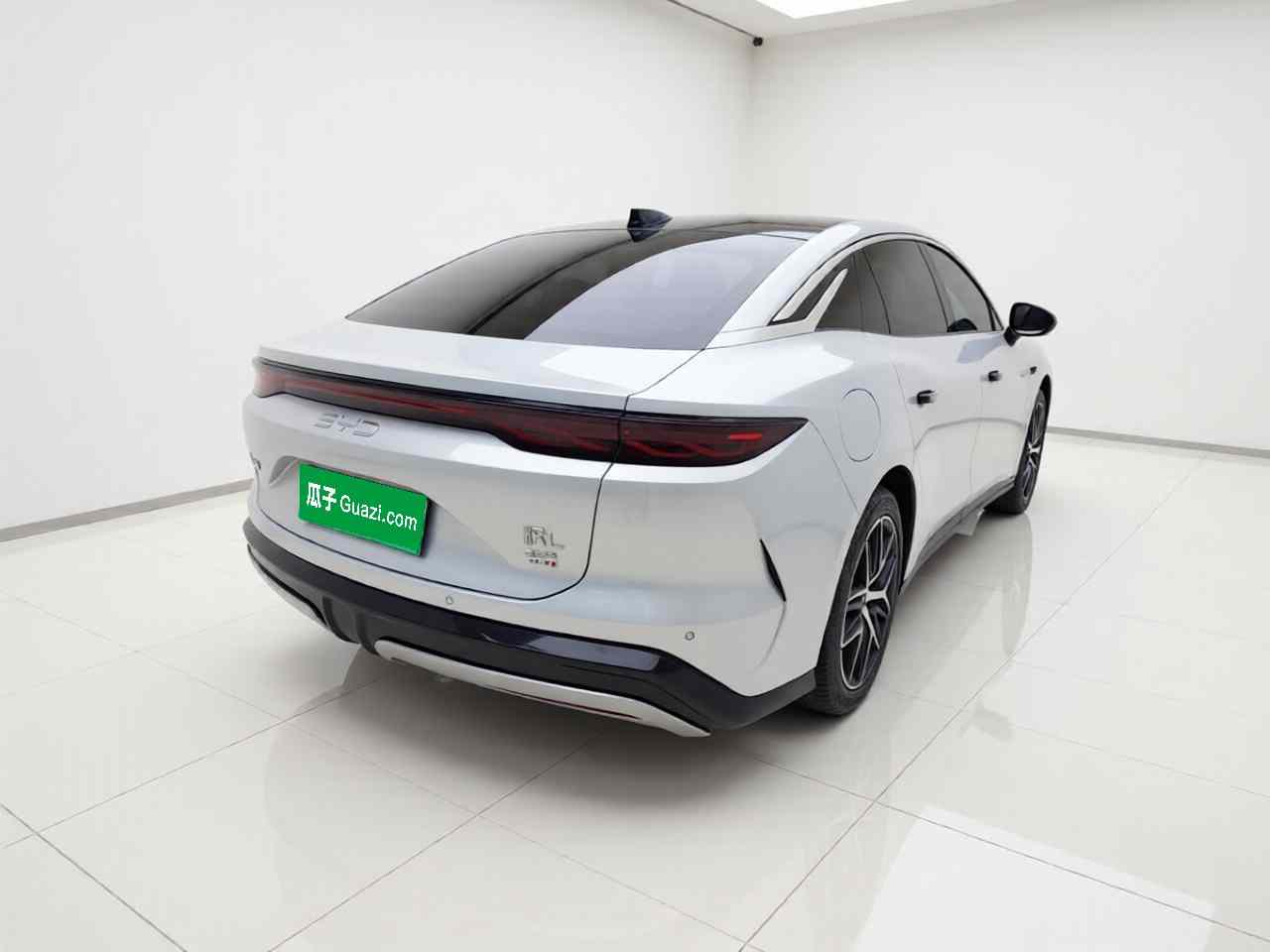 比亚迪 汉L 2025款 EV 四驱激光雷达旗舰型(5)