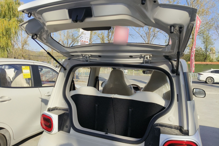 五菱汽车 宏光MINIEV 2024款 第三代 215km 青春版机舱底盘23