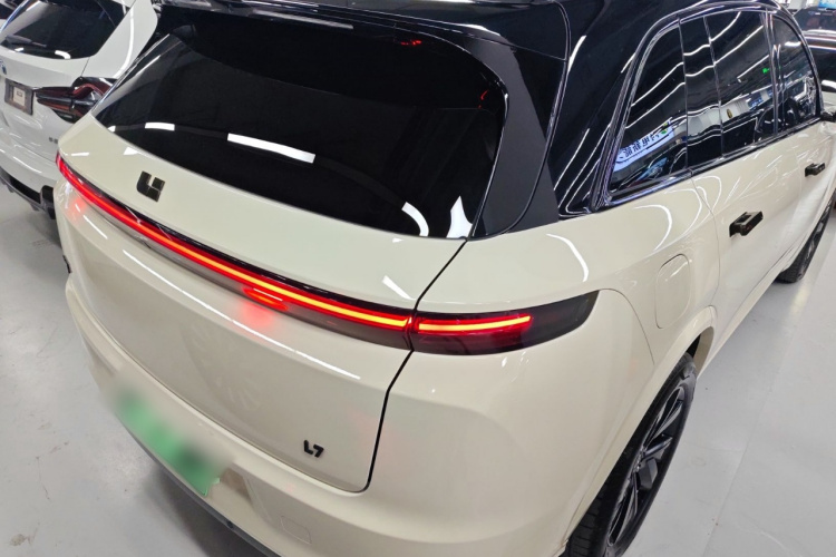 理想汽车 理想L7 2023款 Air车身外观6005