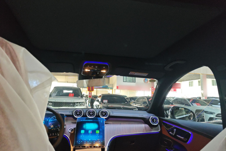 奔驰GLC 2025款 改款 GLC 300 L 4MATIC 动感型 5座中控内饰22