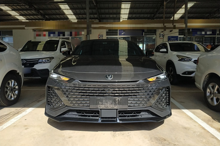 长安UNI-V 2022款 2.0T 锋速版车身外观6001