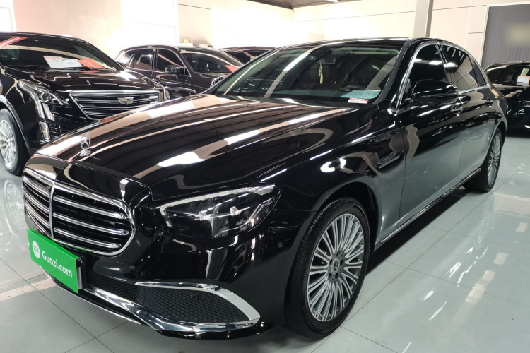 奔驰E级 2021款 改款 E 300 L 豪华型车身外观1