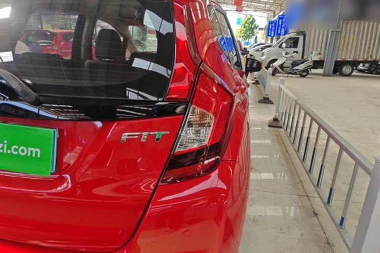 本田 飞度 2016款 1.5L SE CVT时尚型车身外观6009