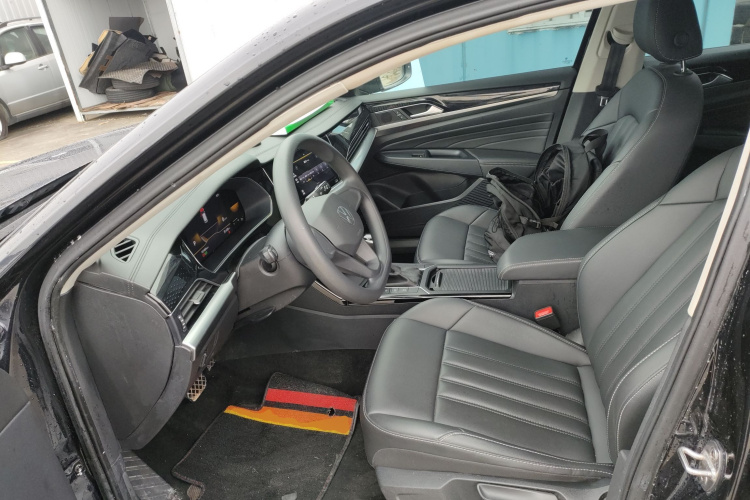 大众 帕萨特 2022款 280TSI 商务版中控内饰19