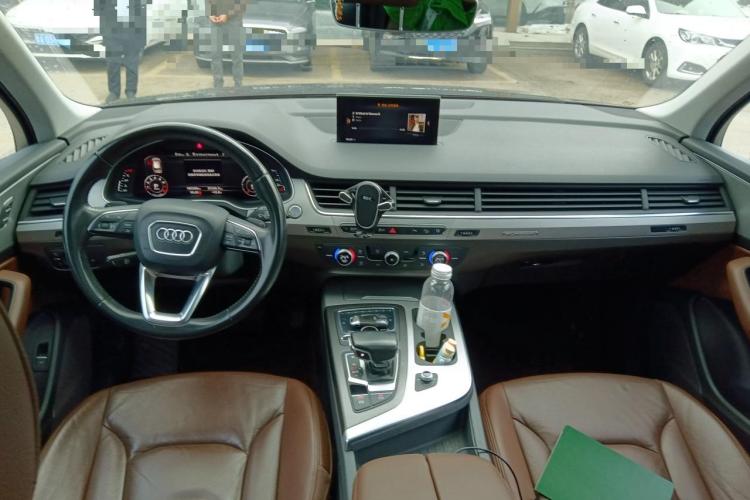 奥迪Q7 2016款 45 TFSI 技术型中控内饰7002