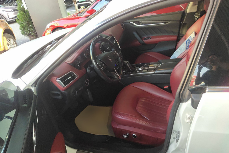 玛莎拉蒂 Ghibli 2021款 2.0T 锋芒版局部细节19