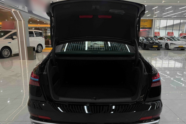 奥迪A6L 2025款 40 TFSI 豪华动感型中控内饰7006