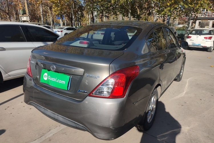 日产 阳光 2015款 1.5XE CVT舒适版车身外观7