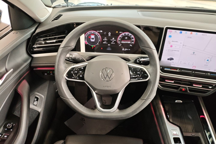 大众 迈腾 2024款  300TSI DSG尊享版显眼包中控内饰13