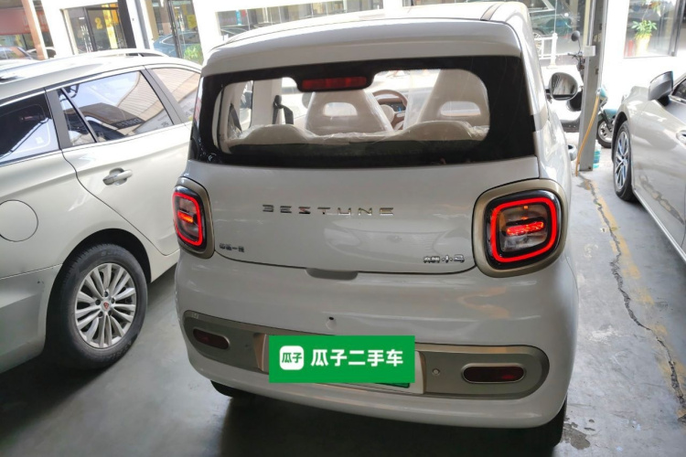 奔腾小马 2025款 222km 灵动马车身外观6