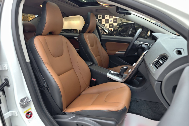 沃尔沃S60 2018款 S60L T3 智进版局部细节41