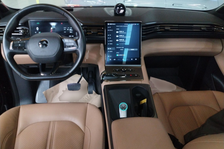 蔚来ES6 2020款 600KM 运动版中控内饰7002
