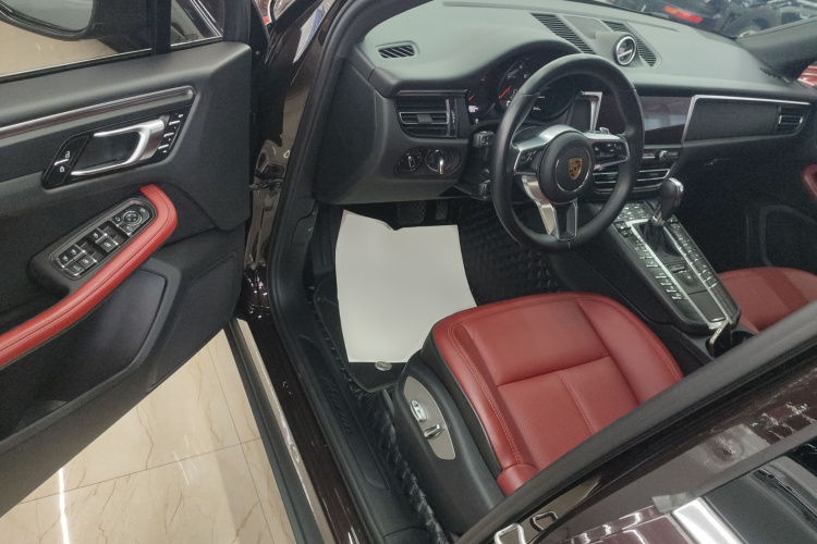 保时捷 2021款 Macan 2.0T中控内饰20