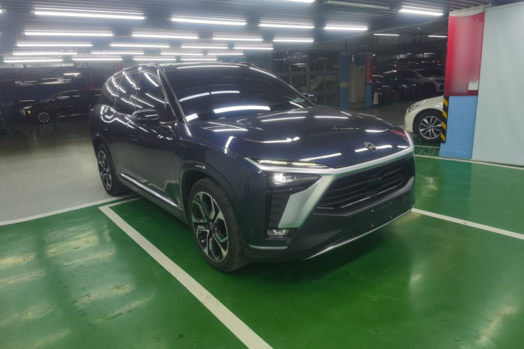 蔚来ES8 2020款 580KM 七座版车身外观3