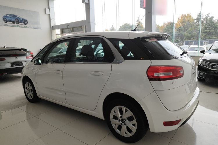 雪铁龙 C4 PICASSO 2015款 1.6T 时尚型 5座车身外观4