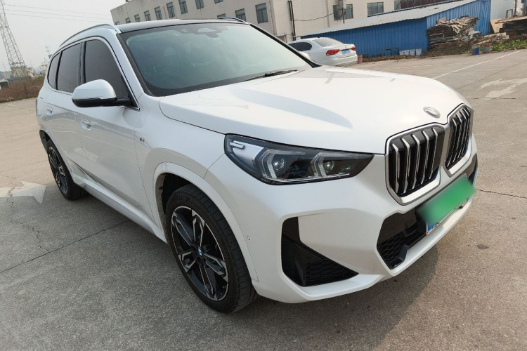 宝马X1 2023款 sDrive25Li M运动套装车身外观3