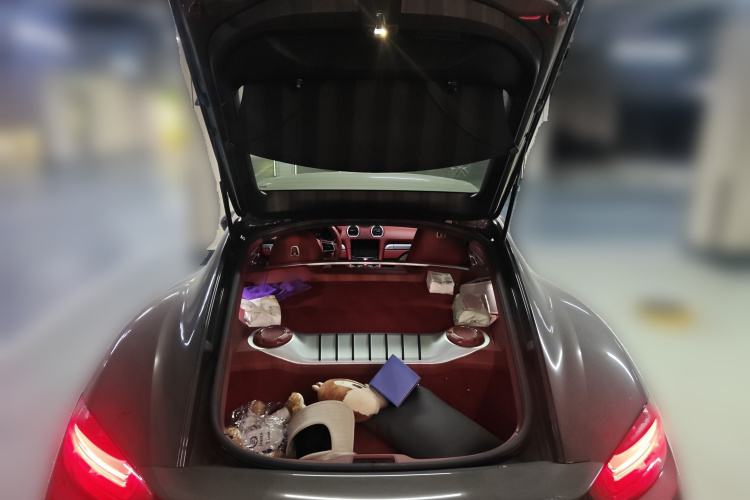 保时捷718 2022款 Cayman 2.0T中控内饰23